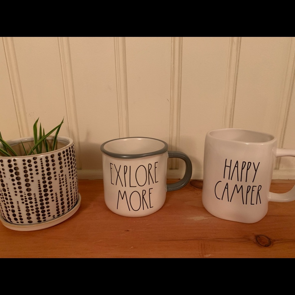 Rae Dunn mug set of 2